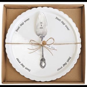 Mud Pie- Best Day Ever pie or cake plate with server